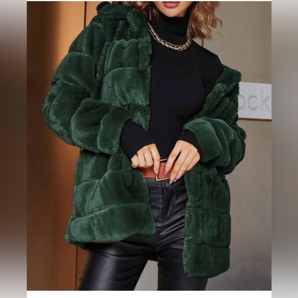 Eilly Bazar Faux Fur Coat - Picture 1 of 6